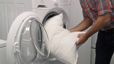 Cara Mencuci Bantal Dacron, Praktis dan Mudah
